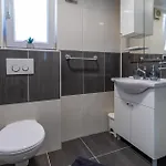 Amazing Apartment In Stasevica With Wifi *