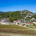 Apartment Amazing Apartment In Stasevica With Wifi