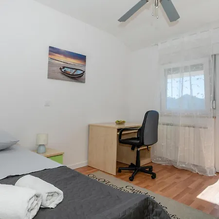In With Wifi Apartment *
