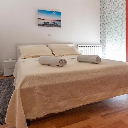 Apartment In With Wifi Stasevica