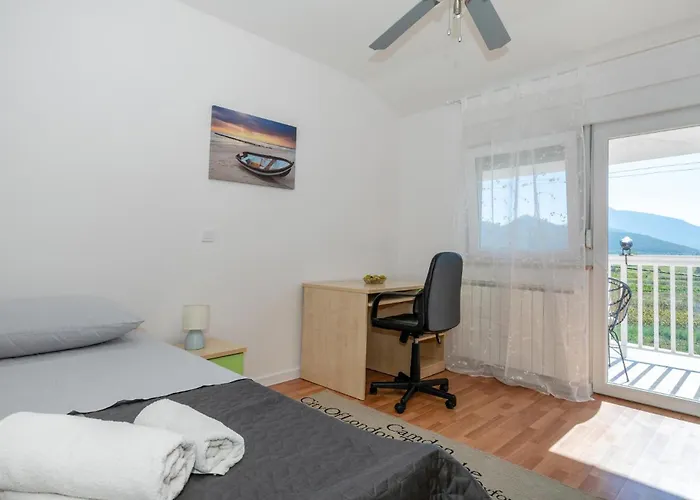 In With Wifi Apartment *